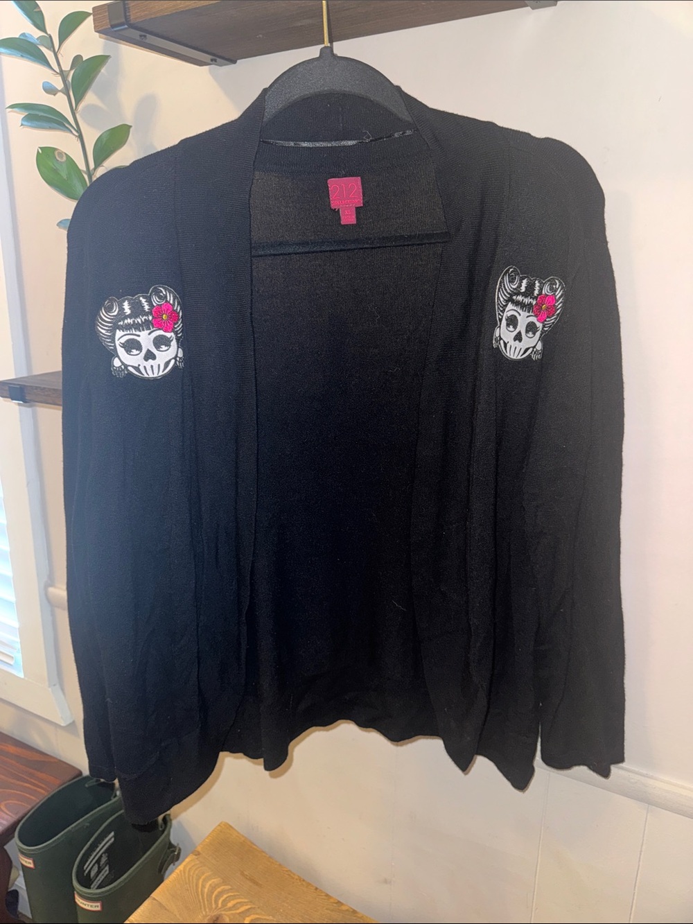 212 Collection Black Open-Front Sweater Cardigan with Pink Flower Girl Patch XL